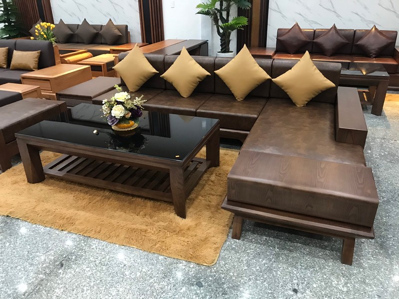 Bộ sofa gỗ phải phù hợp với phòng cách của ngôi nhà
